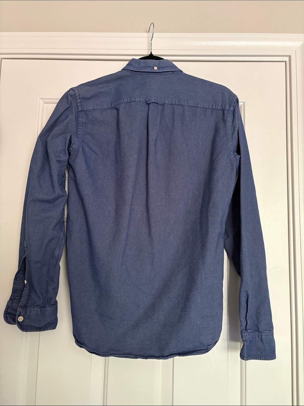 J. Crew Men's Blue Casual Button-Down Shirt - Picture 4 of 4
